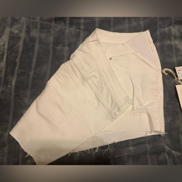 Jessica Simpson Women's Side Panel Destructed Maternity Shorts White Size Large - Picture 3 of 9